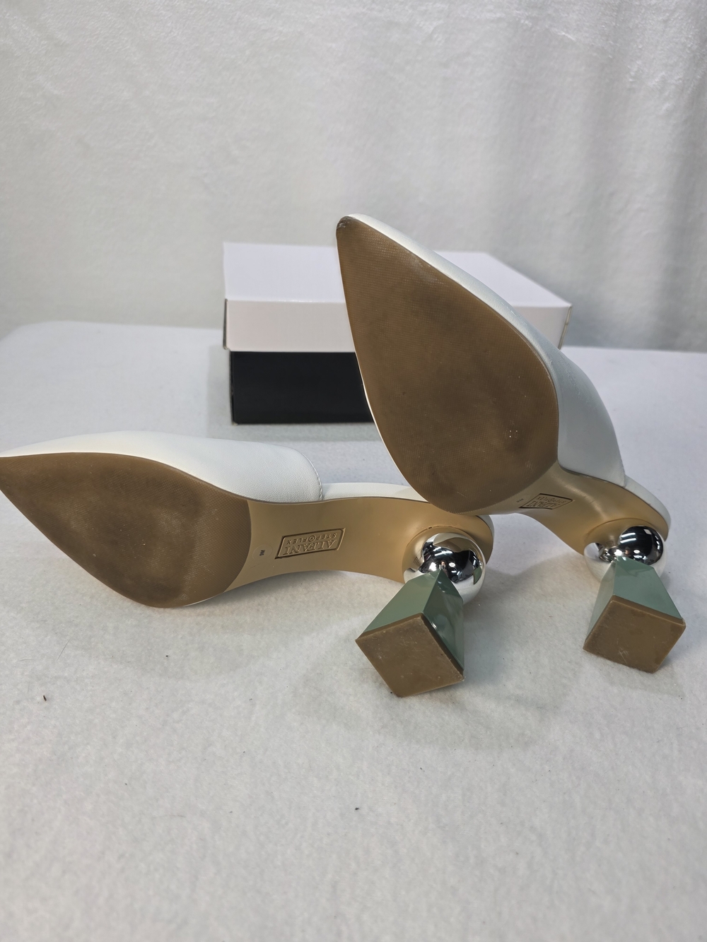 Alfani White Pointed Toe Mule with Green Block Heel - Picture 10 of 16